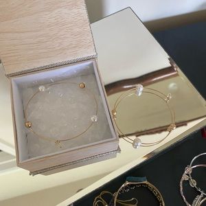 LiliClaspe large pearl hoops